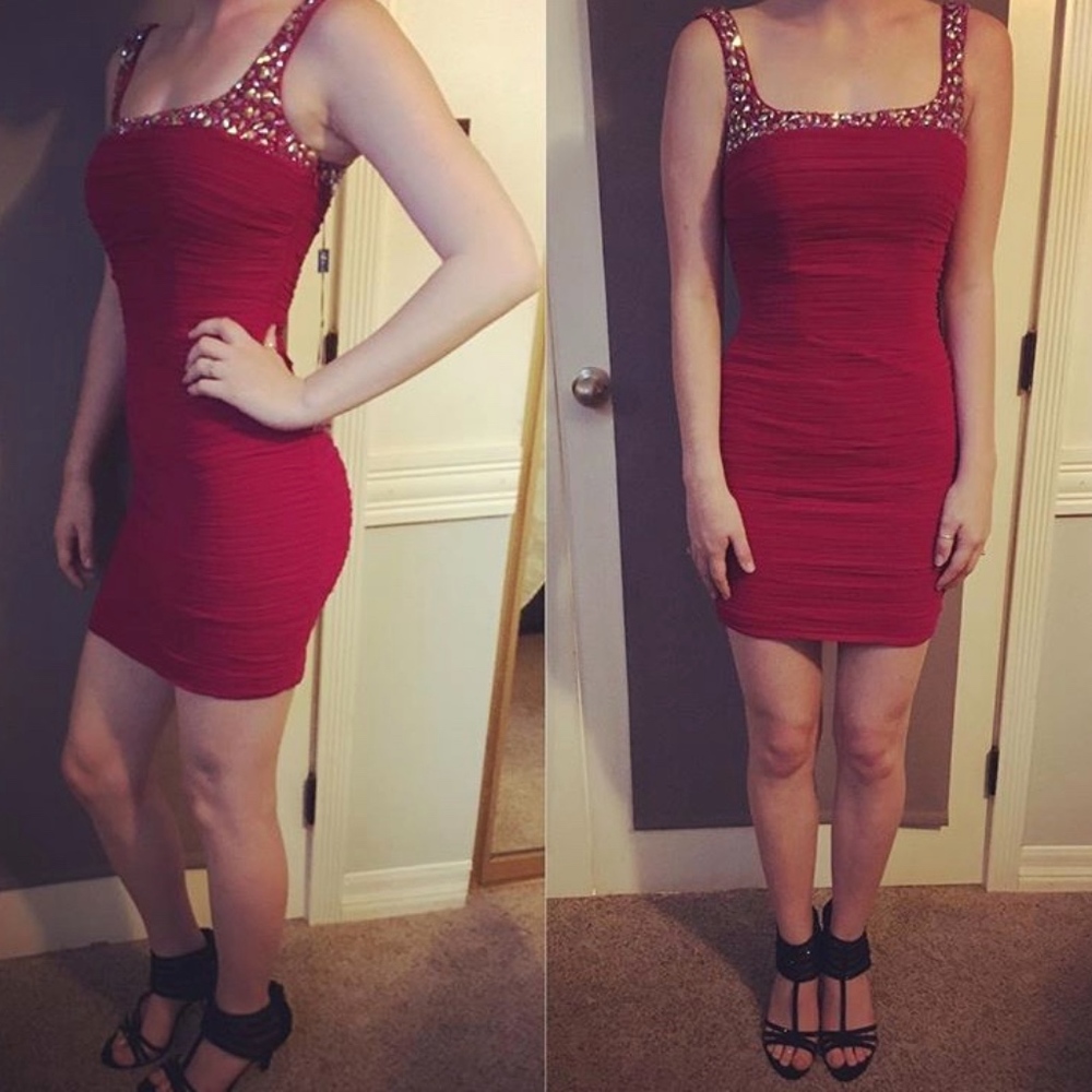 La Femme Cocktail / Homecoming / Prom Dress